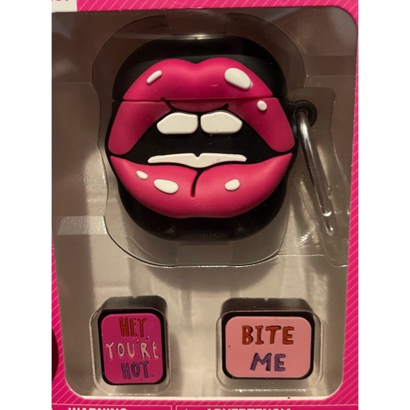 🌸✨NWT Bite Me Apple AirPods Case - Picture 3 of 4
